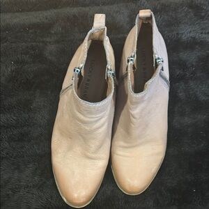 Lucky Brand Tan Booties Size 7.5 Leather